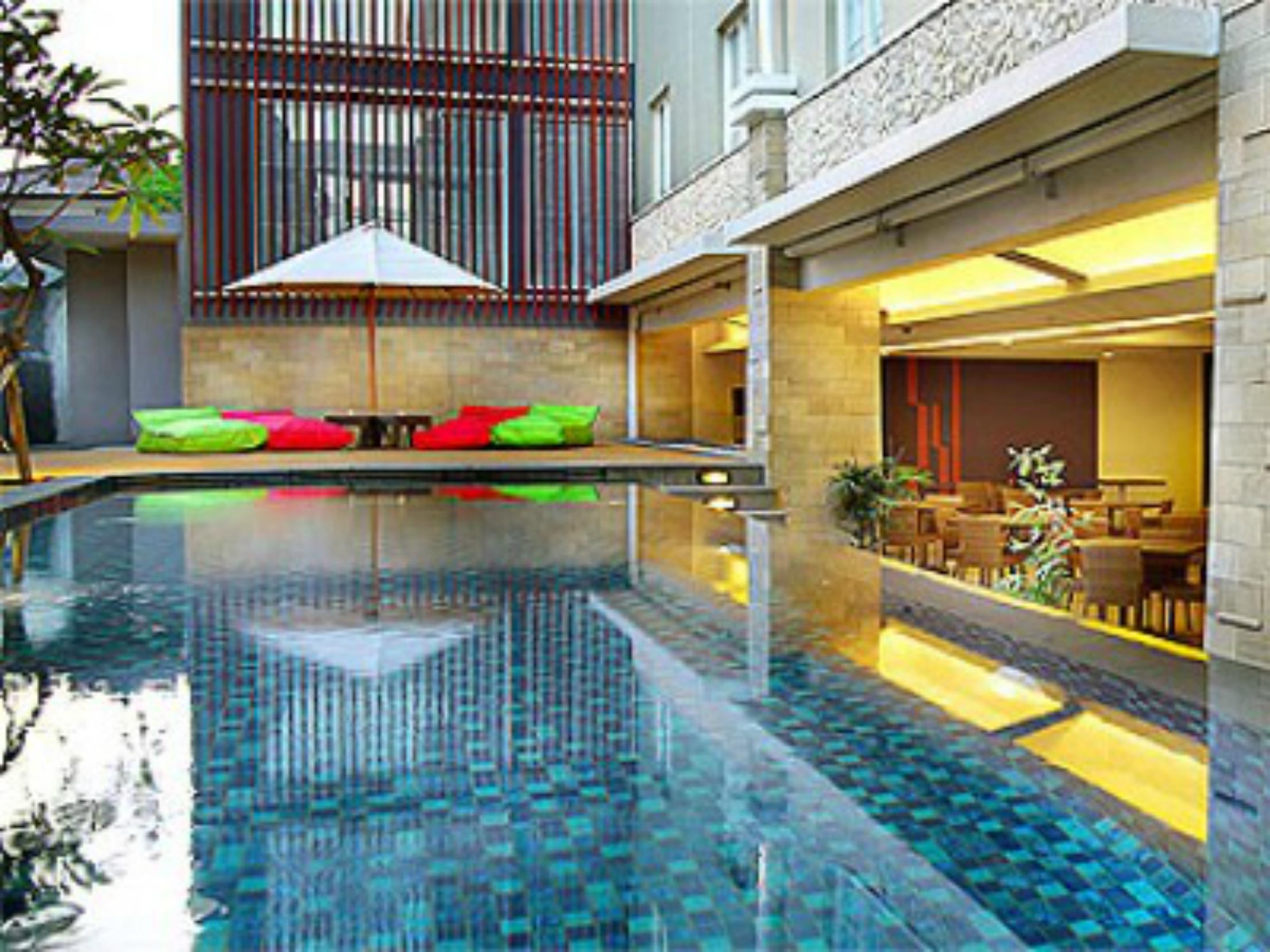 Primera Hotel Seminyak Exterior foto