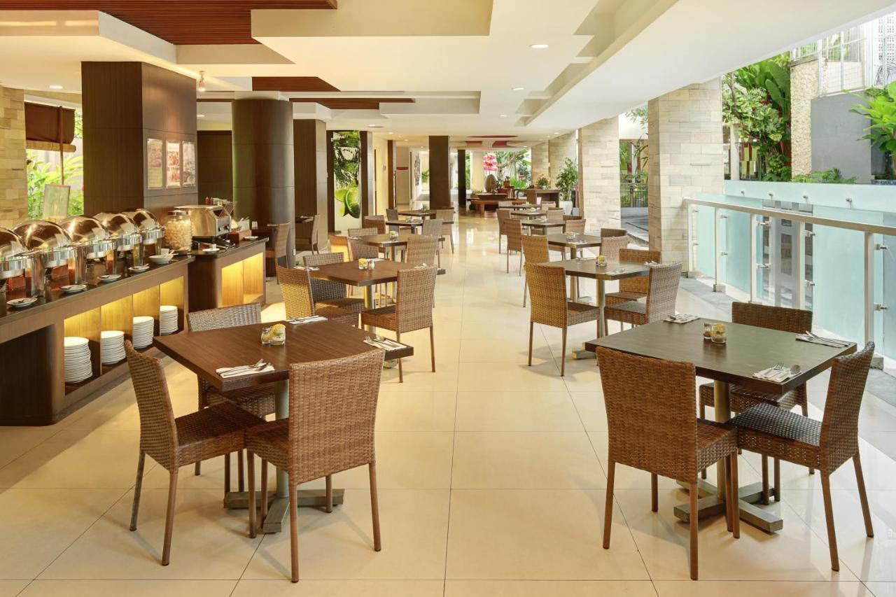 Primera Hotel Seminyak Exterior foto