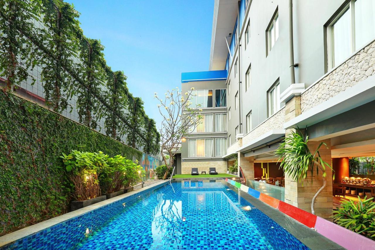 Primera Hotel Seminyak Exterior foto