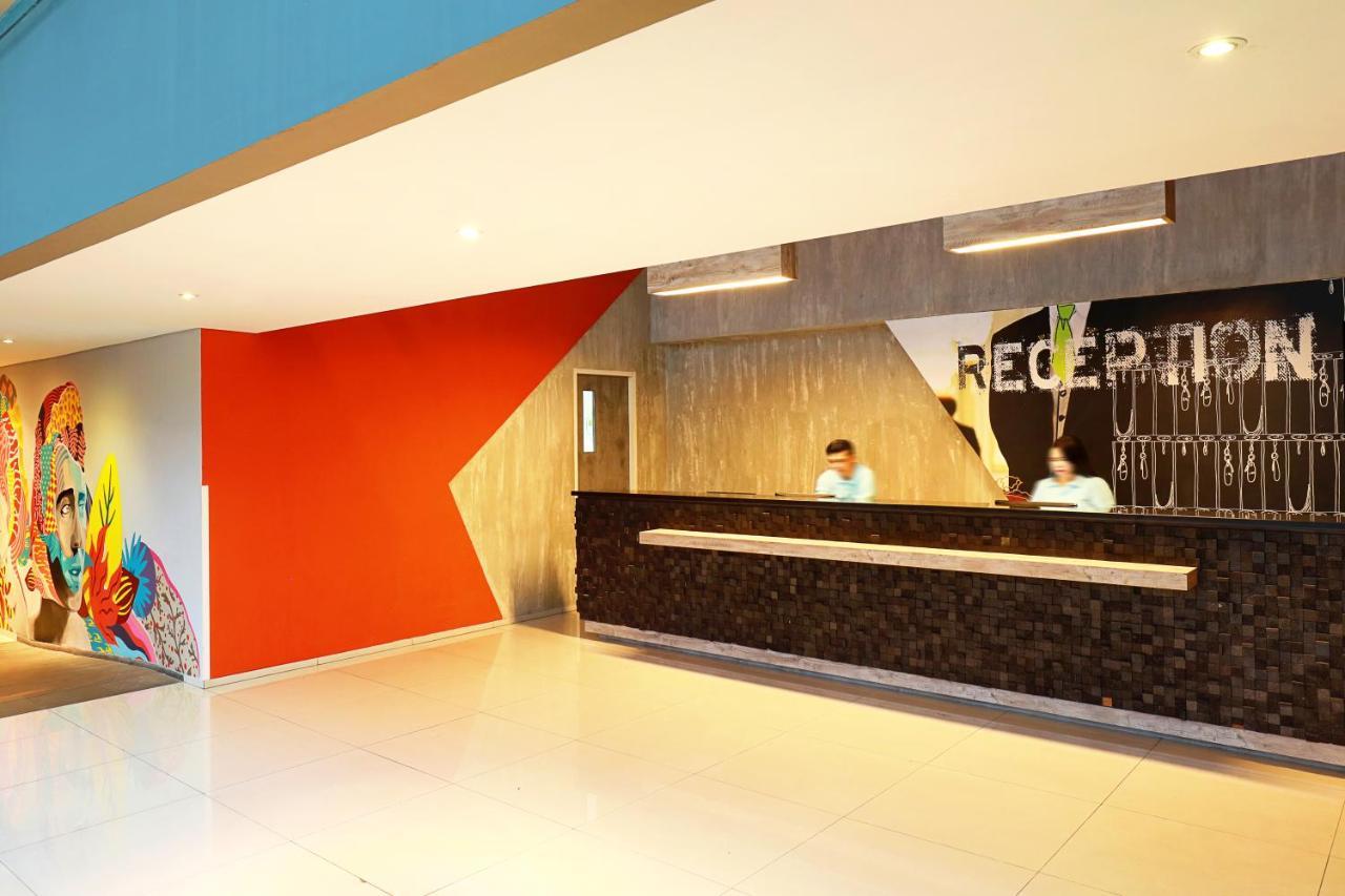 Primera Hotel Seminyak Exterior foto
