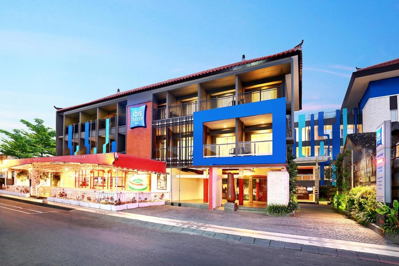 Primera Hotel Seminyak Exterior foto