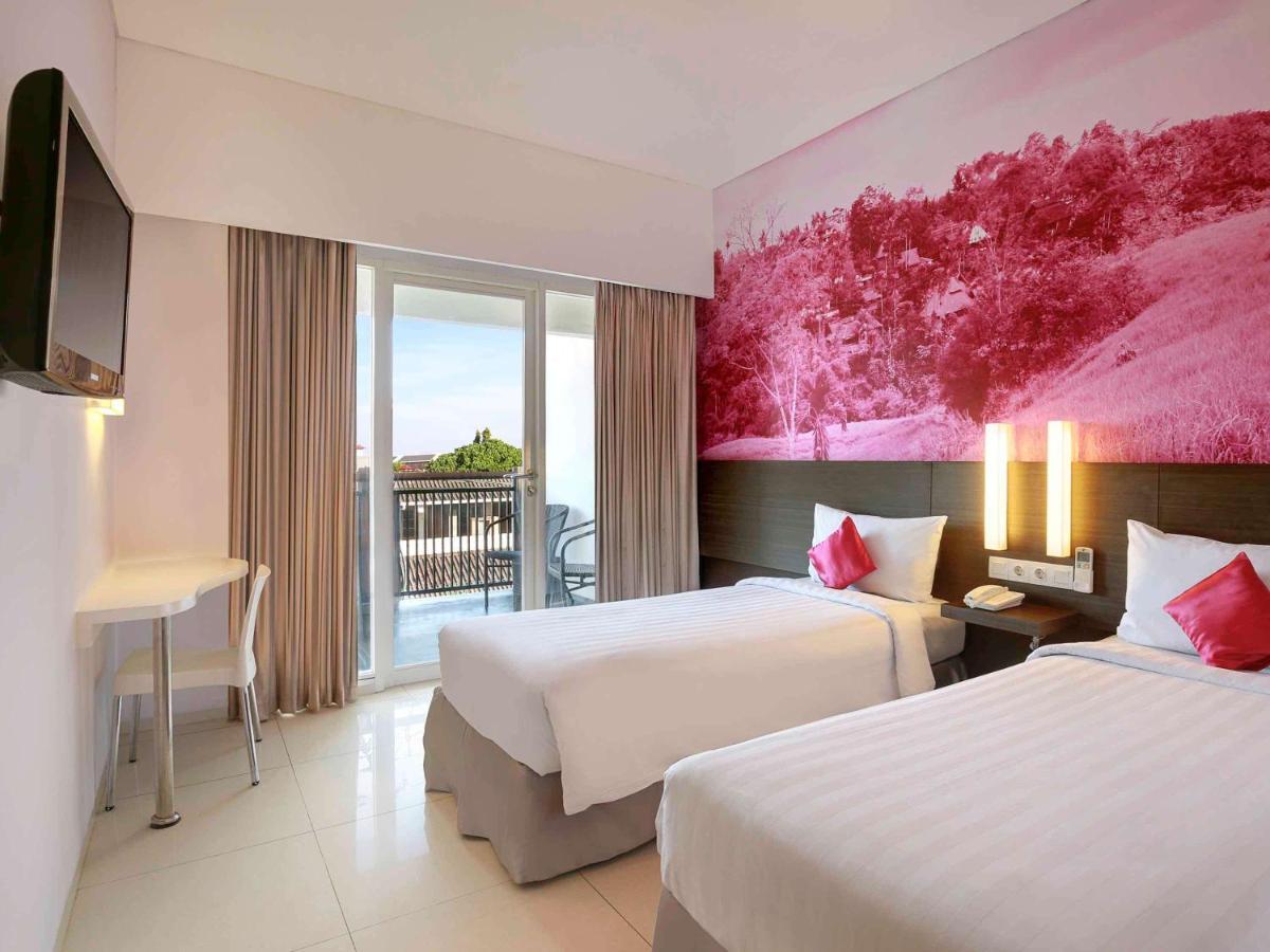 Primera Hotel Seminyak Exterior foto